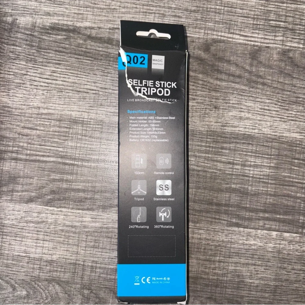 Magic Q02 Selfie Stick Tripod - Black and Blue mini selfie stick and tripod